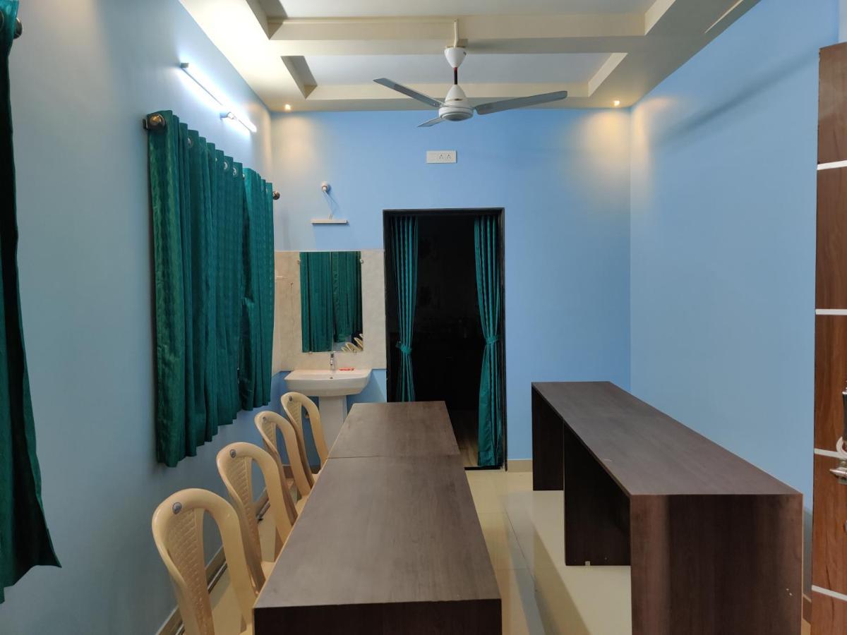 Bandekar Home Stay Malvan Luaran gambar