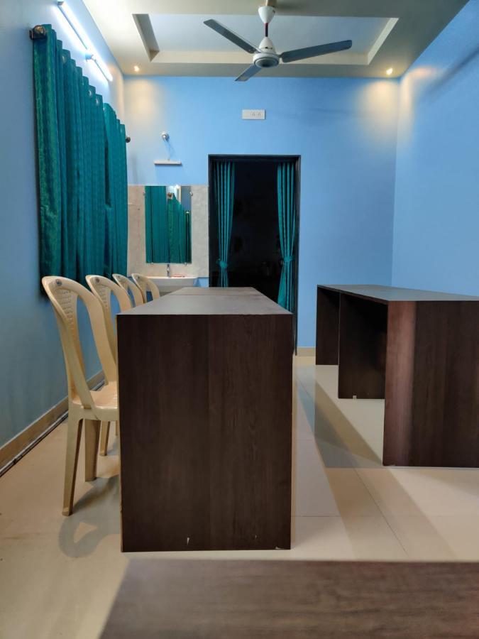 Bandekar Home Stay Malvan Luaran gambar